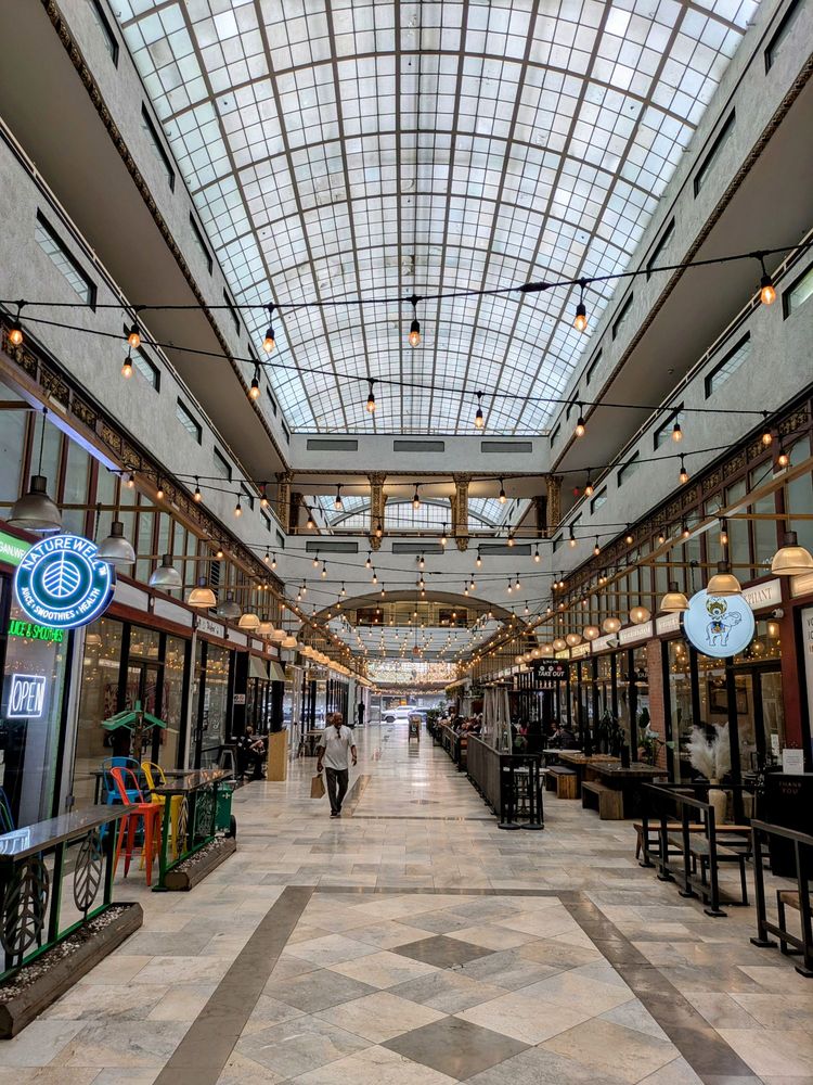 Interior of the Spring Arcade Building, viewed from the central walkway.